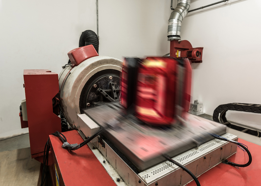 Mechanical vibration tests